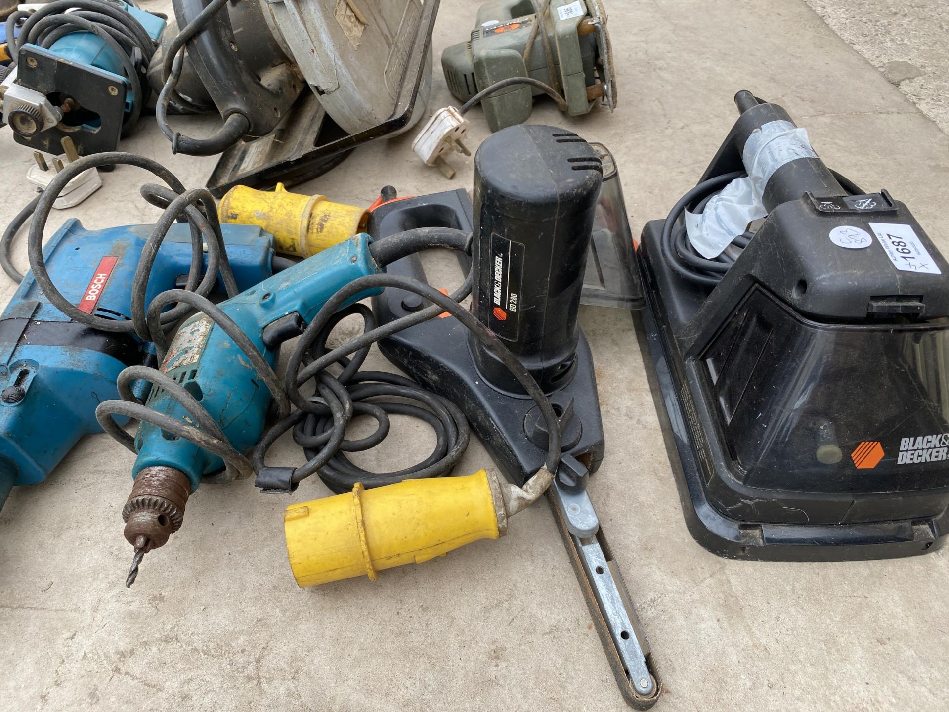 FOUR ASSORTED POWER TOOLS, BOSCH DRILL ETC - Image 2 of 2
