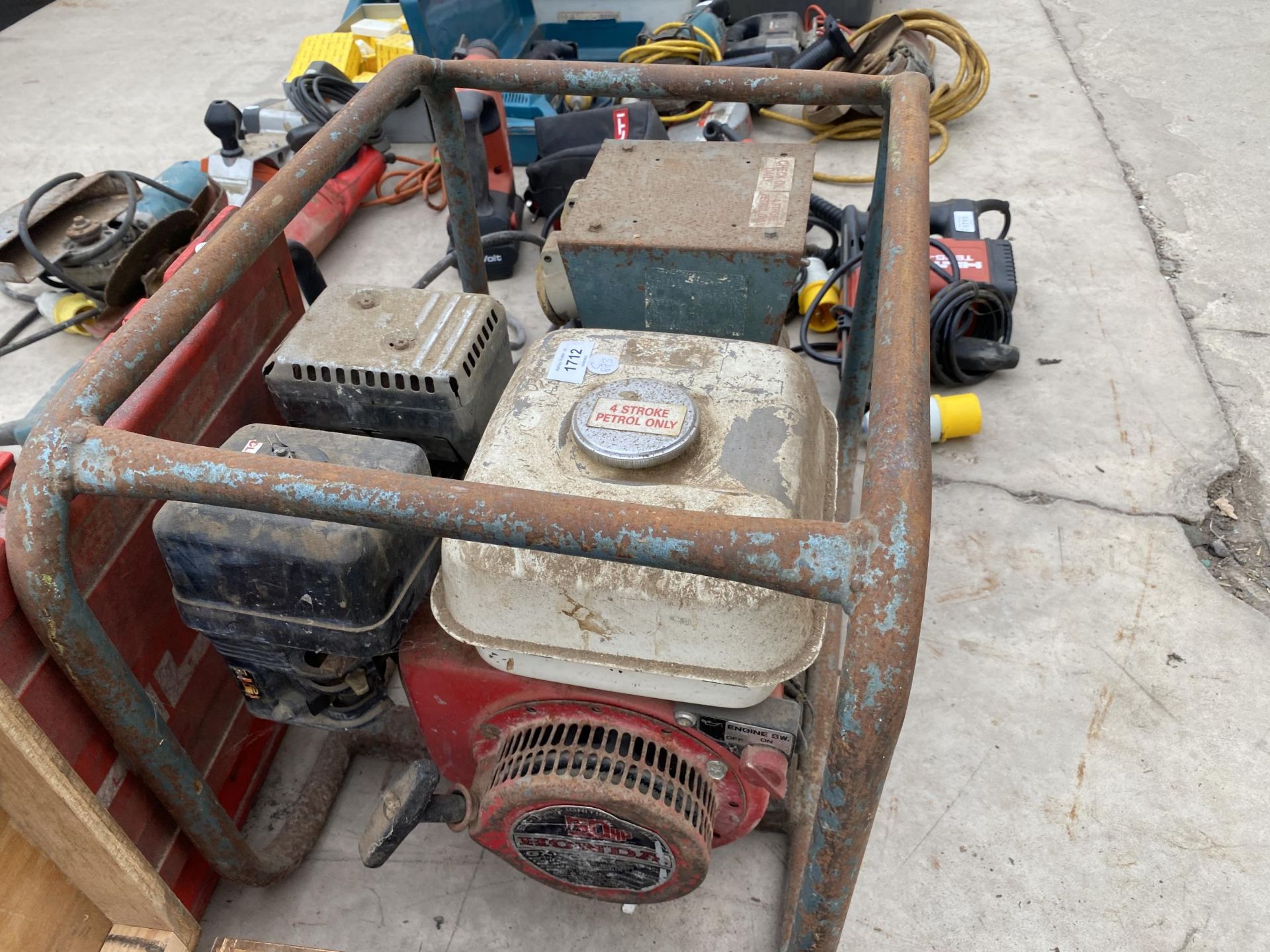 A 240V PETROL GENERATOR - Image 2 of 2