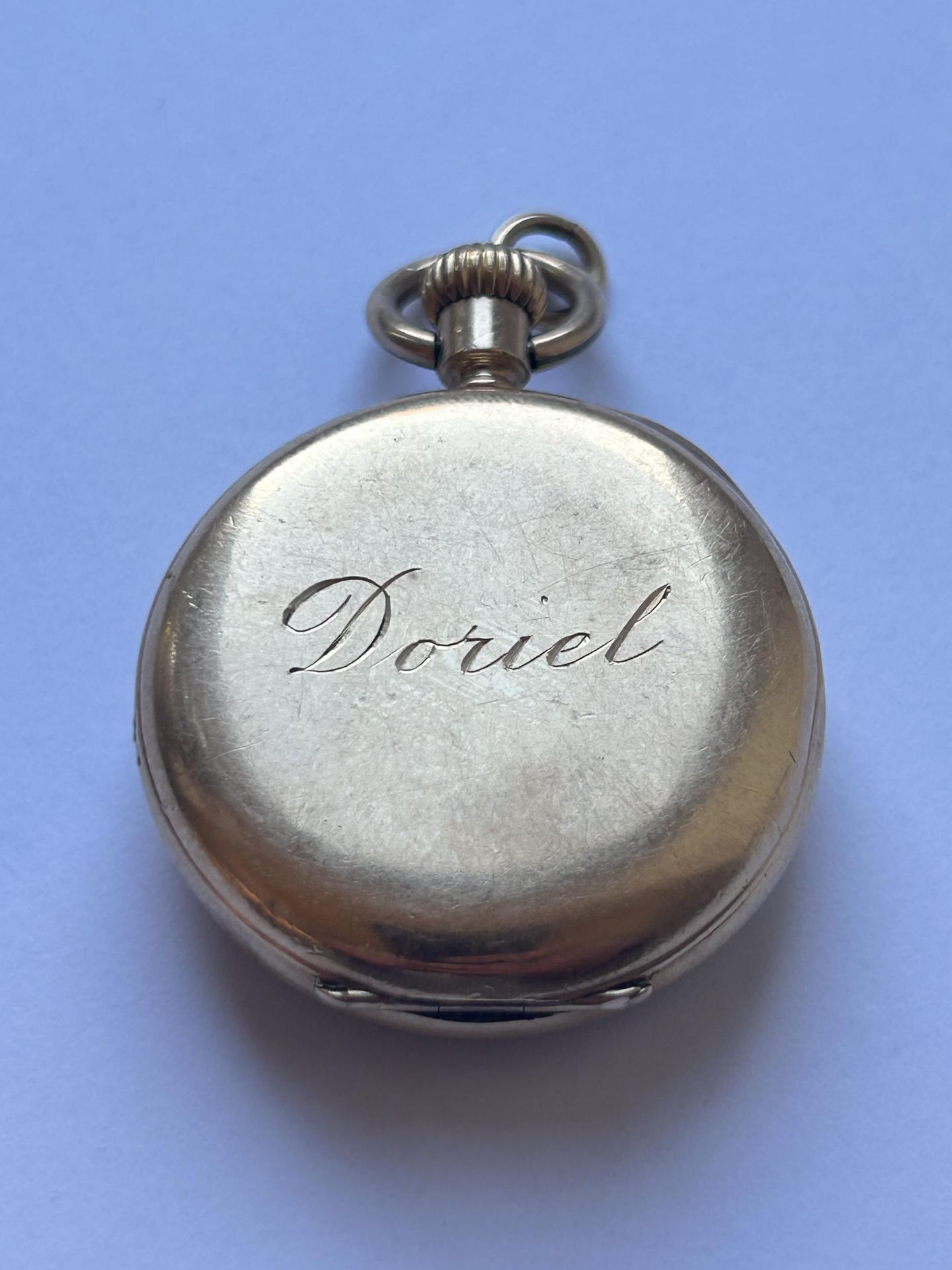 A 14CT GOLD LADIES OPEN FACED POCKET WATCH GROSS WEIGHT 40.20 GRAMS - Image 3 of 6