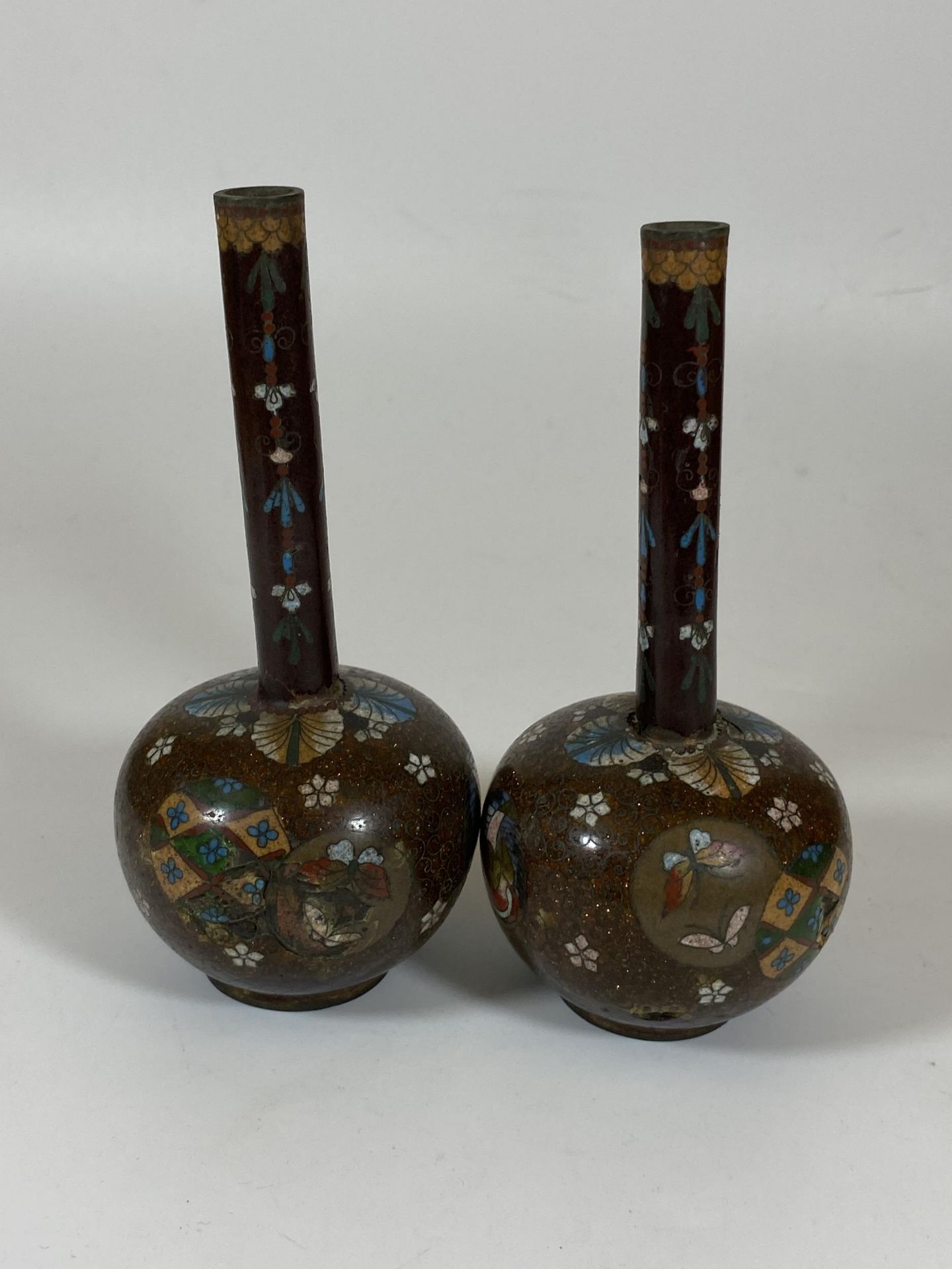 A PAIR OF JAPANESE MEIJI PERIOD (1868-1912) BUTTERFLY AND FLORAL DESIGN CLOISONNE BOTTLE VASES, - Image 3 of 5