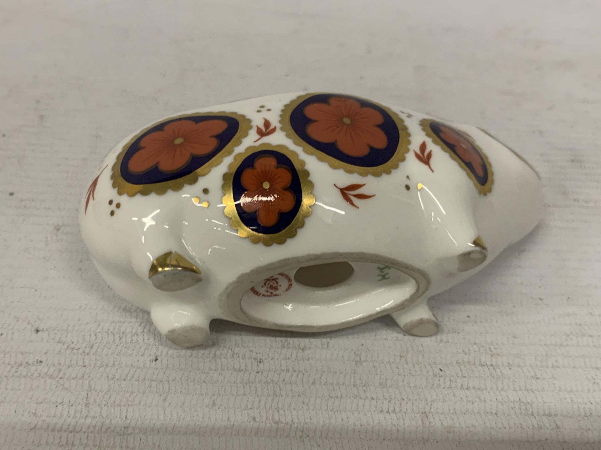 A ROYAL CROWN DERBY PIG (SECOND) - Image 3 of 3