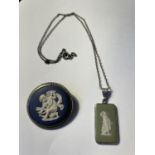 TWO SILVER WEDGEWOOD JASPERWARE JEWELLERY ITEMS TO INCLUDE A BLUE BROOCH AND AND A NECKLACE WITH A
