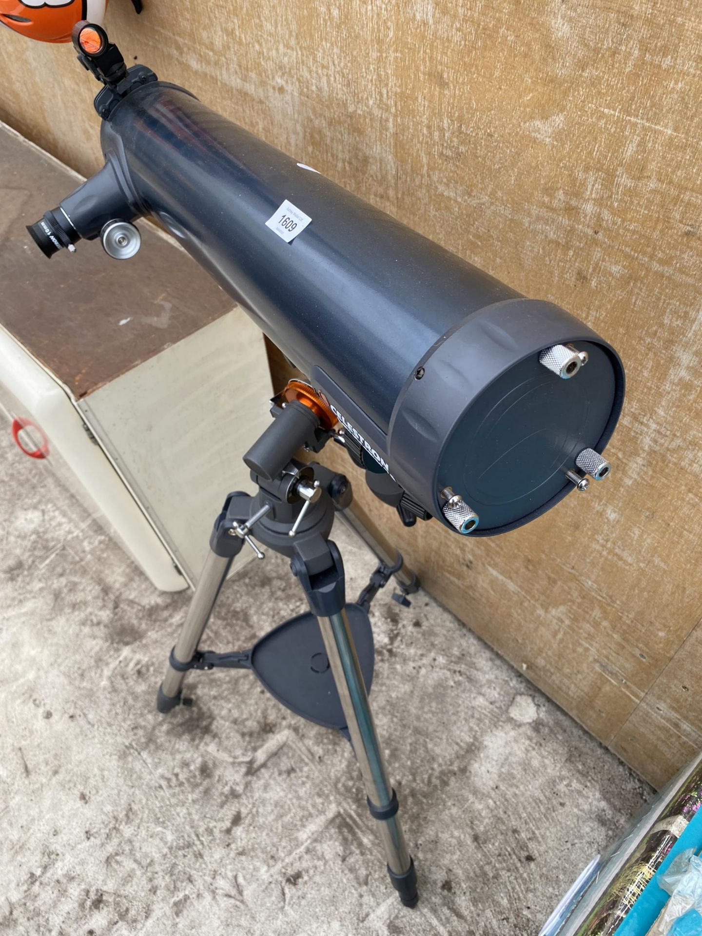 A CALESTRON ASTROMASTER 76 TELESCOPE WITH TRIPOD STAND - Image 6 of 7