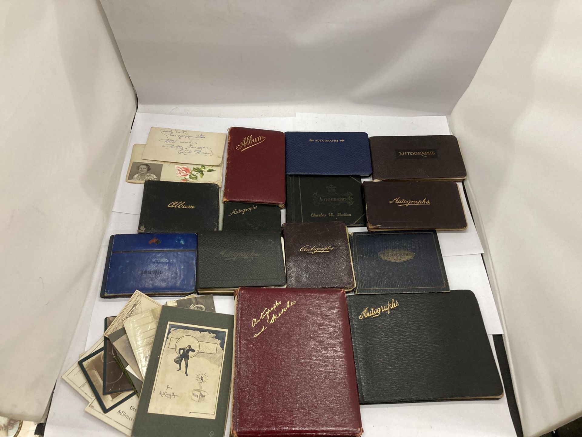 A LARGE COLLECTION OF VINTAGE LEATHER AUTOGRAPH BOOKS