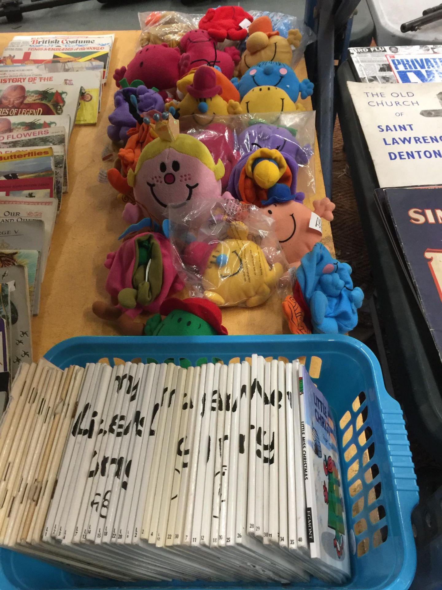 A COLLECTION OF MR MEN SOFT TOYS AND BOOKS