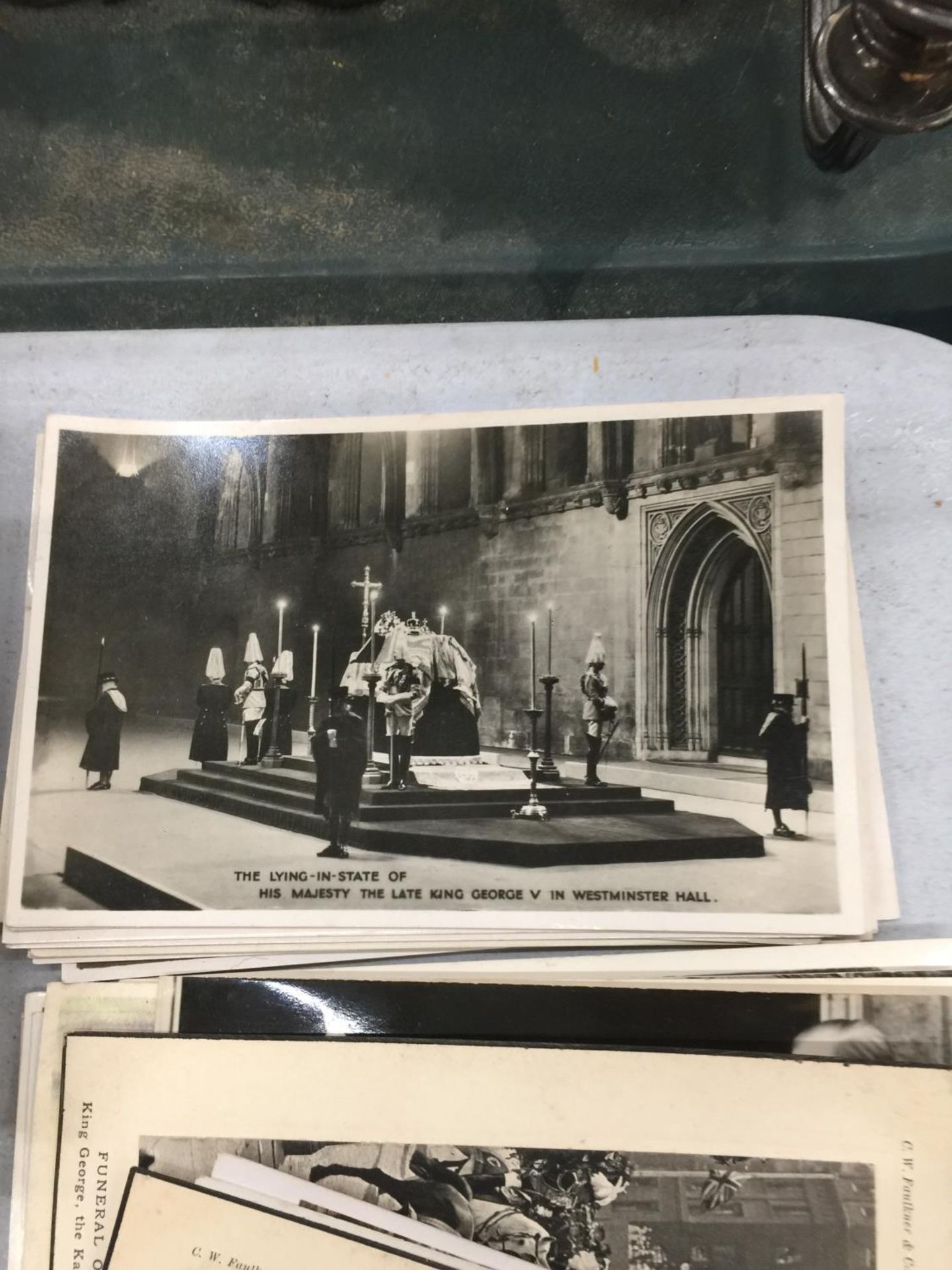 A COLLECTION OF VINTAGE BRITISH MONARCHY POSTCARDS DATING BACK TO 1902 - Image 2 of 4