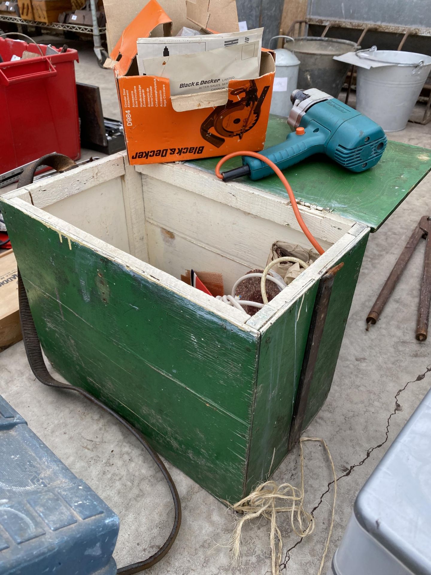 TWO TOOL BOXES CONTAINING VARIOUS TOOLS TO INCLUDE STILSENS, PLIERS AND A HAMMER ETC - Image 6 of 8