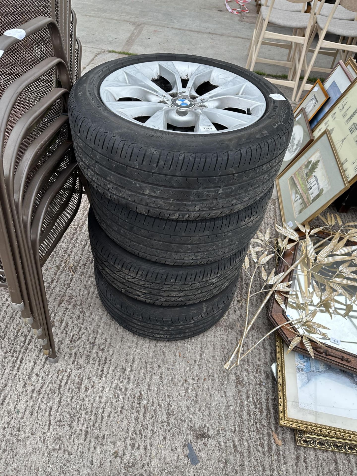 A SET OF FOUR BMW RIMS WITH 225/50 R17 TYRES