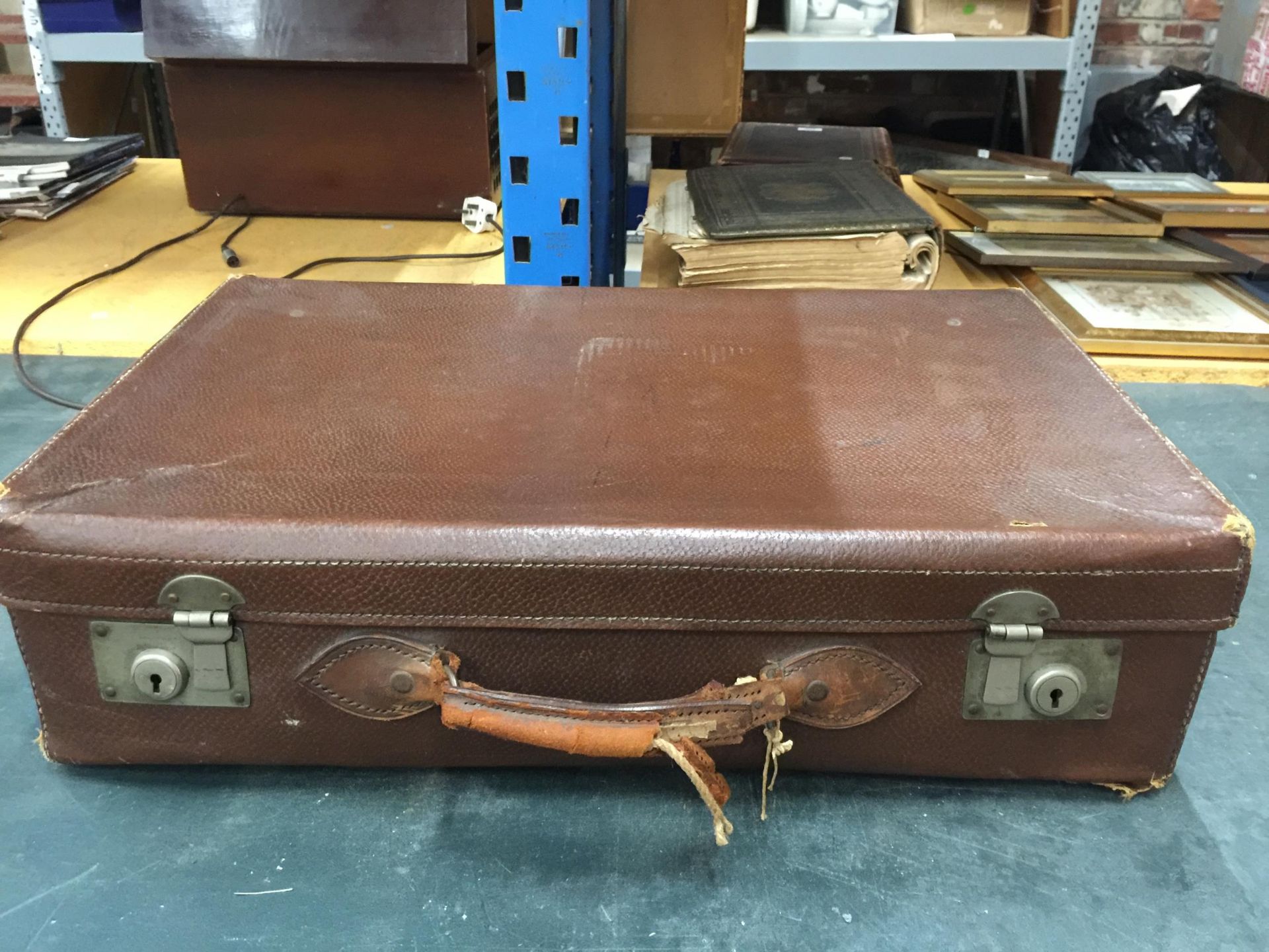 A VINTAGE BRITISH MADE LEATHER EFFECT BRIEFCASE