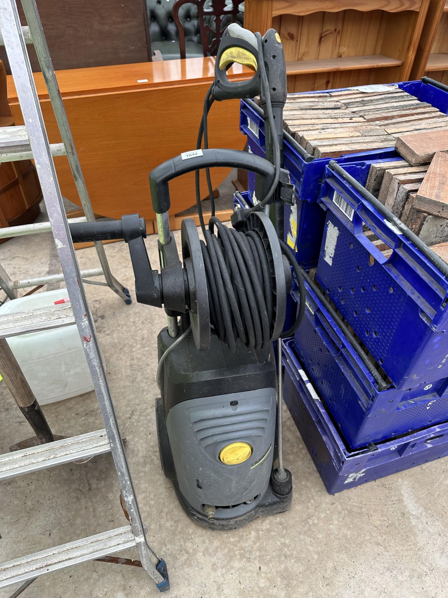 A KARCHER PROFESSIONAL HD5/12C PRESSURE WASHER