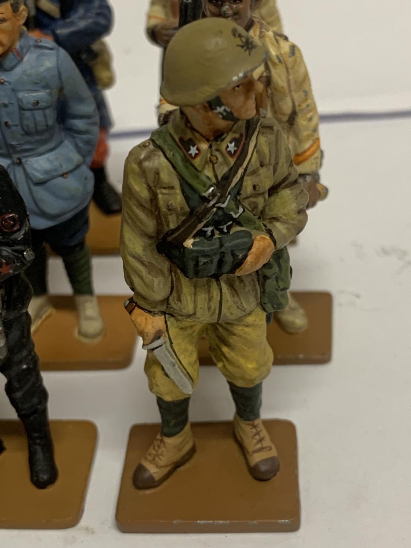 A COLLECTION OF DEL PRADO MILITARY FIGURES - 25 IN TOTAL - Image 3 of 7