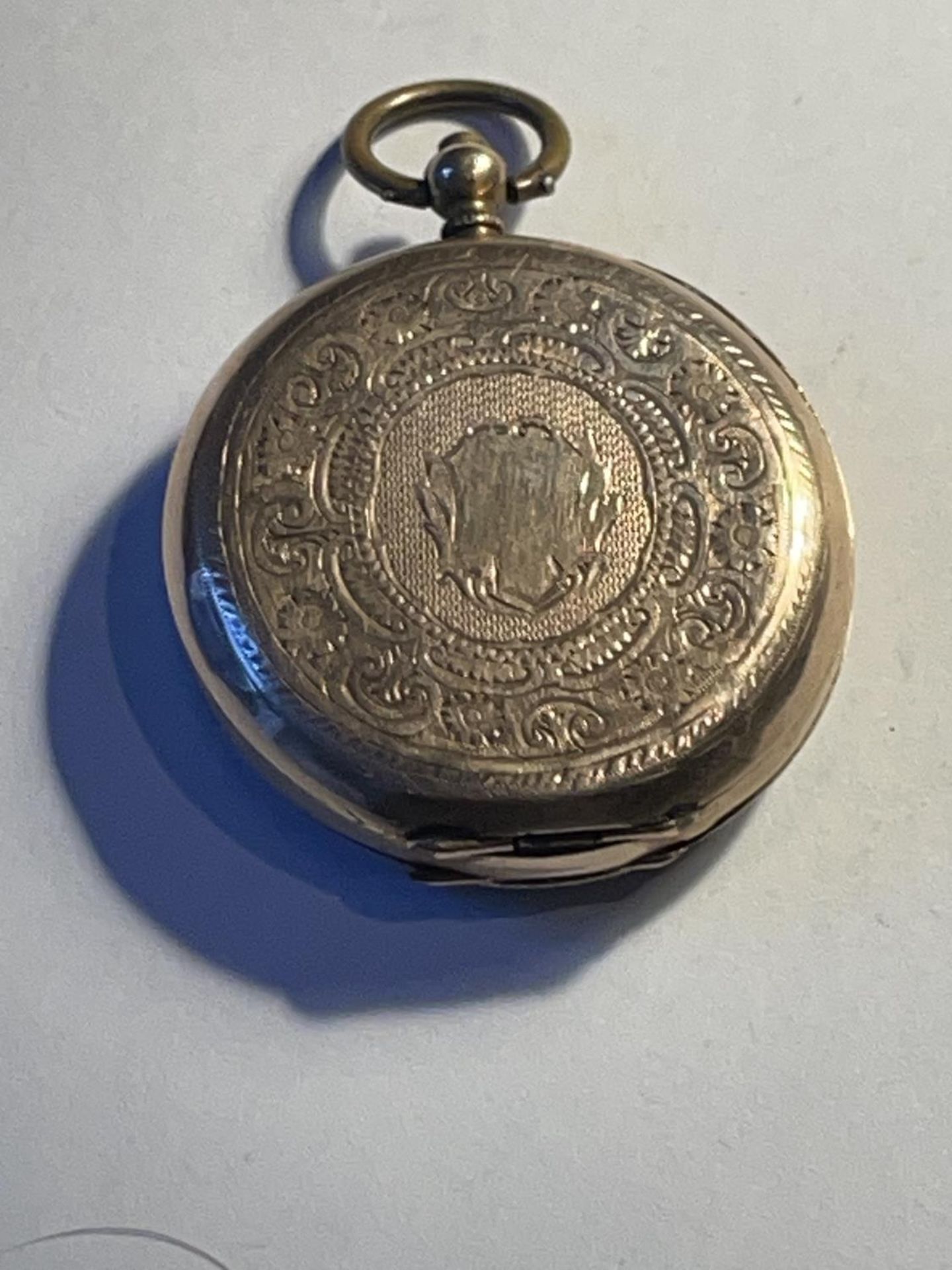 A 9CT GOLD LADIES OPEN FACED POCKET WATCH GROSS WEIGHT 30.63 GRAMS - Image 2 of 3