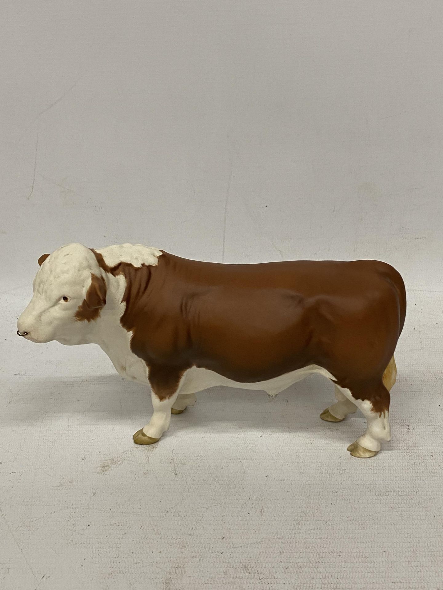 A BESWICK MATT HEREFORD BULL