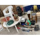 AN ASSORTMENT OF GARDEN ITEMS TO INCLUDE A PLASTIC TABLE AND CHAIRS AND GARDEN TOOLS ETC