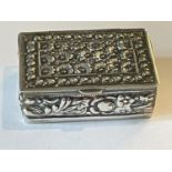 A SILVER RECTANGULAR PILL BOX