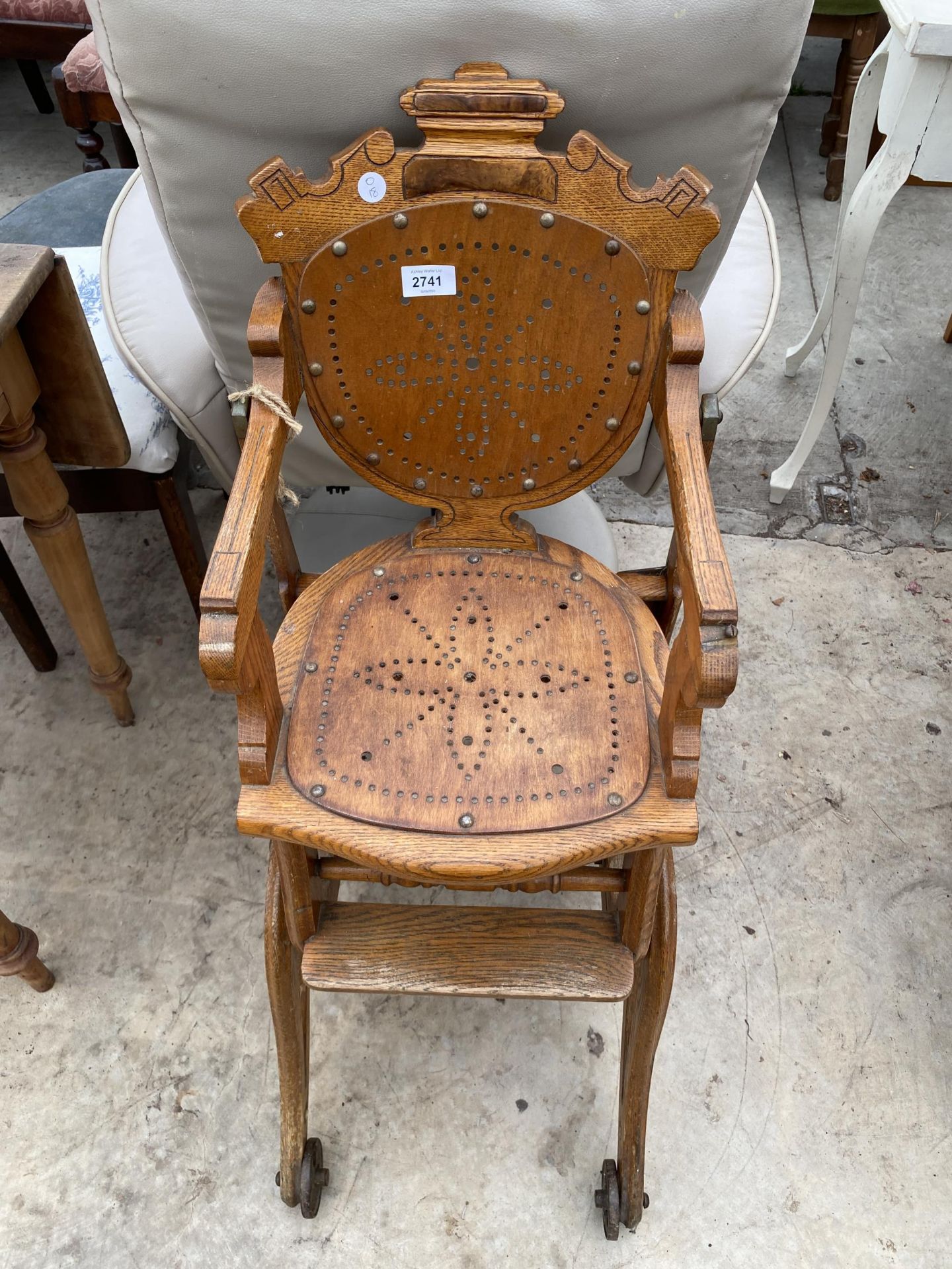 A LATE VICTORIAN OAK AND BENTWOOD METAMORPHIC CHILDS HIGH CHAIR - Image 5 of 5