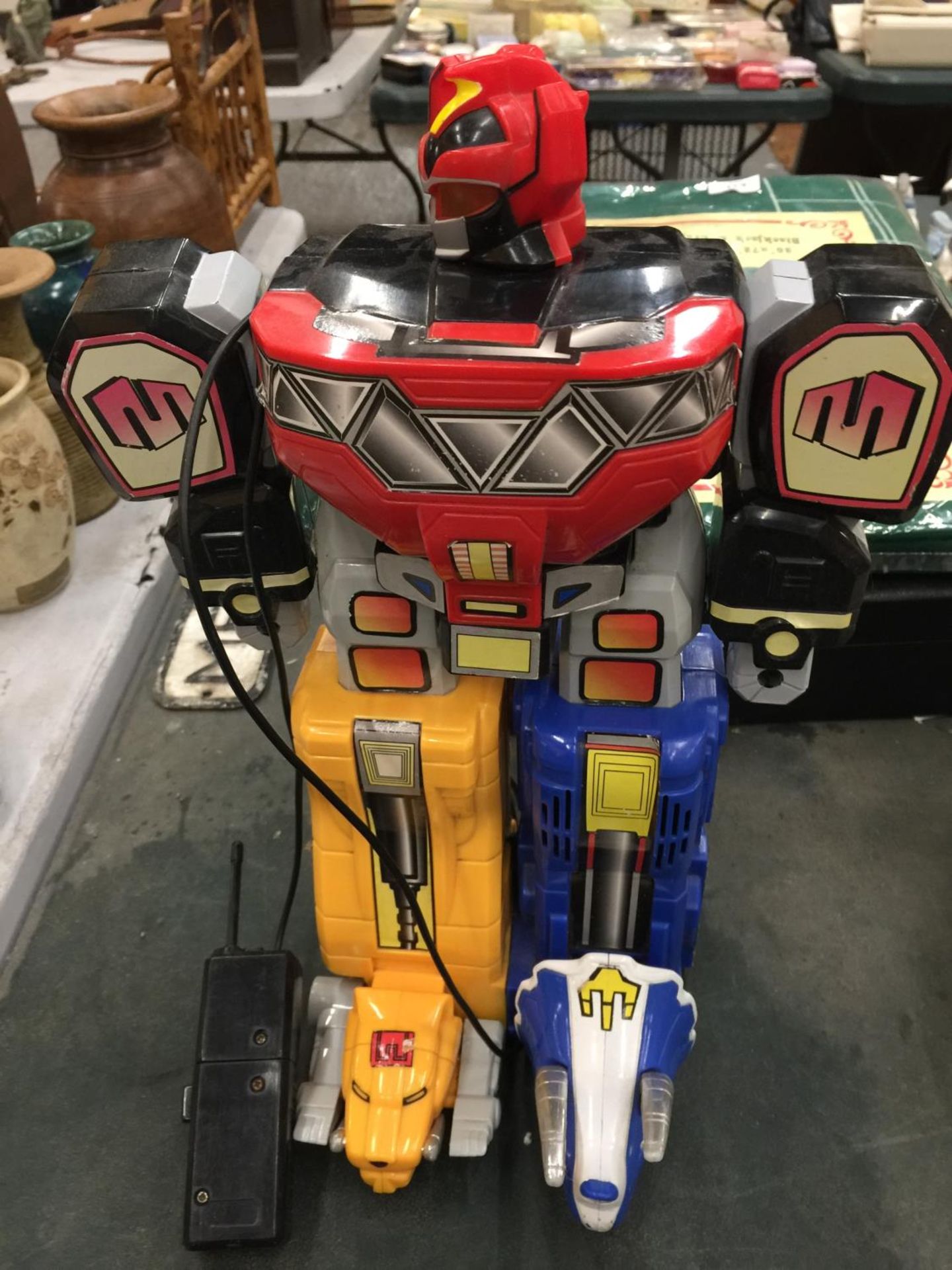 A 1994 MARCHON POWER RANGERS MEGAZORD