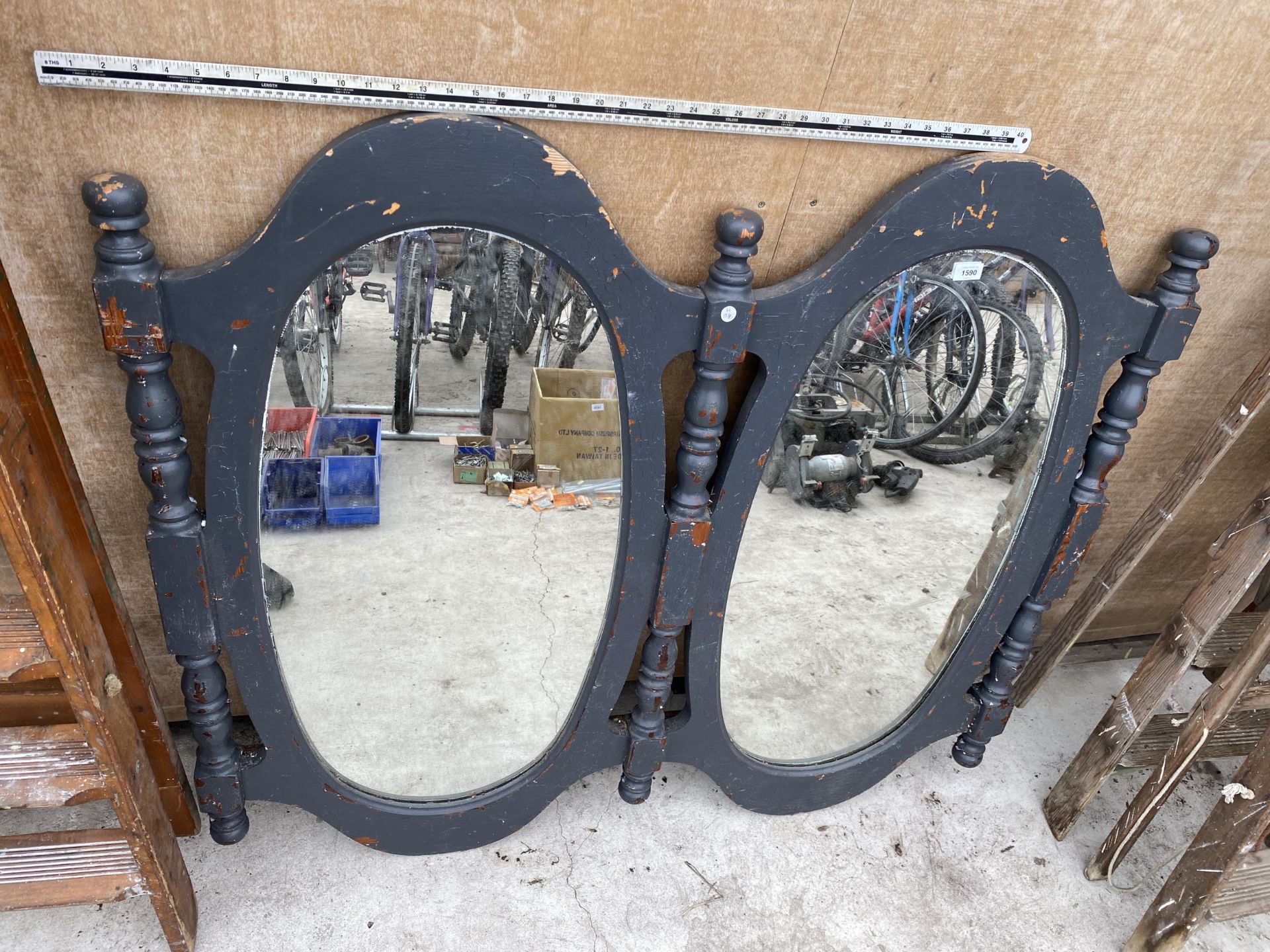 A VINTAGE WOODEN DOUBLE OVAL WALL MIRROR - Image 5 of 6