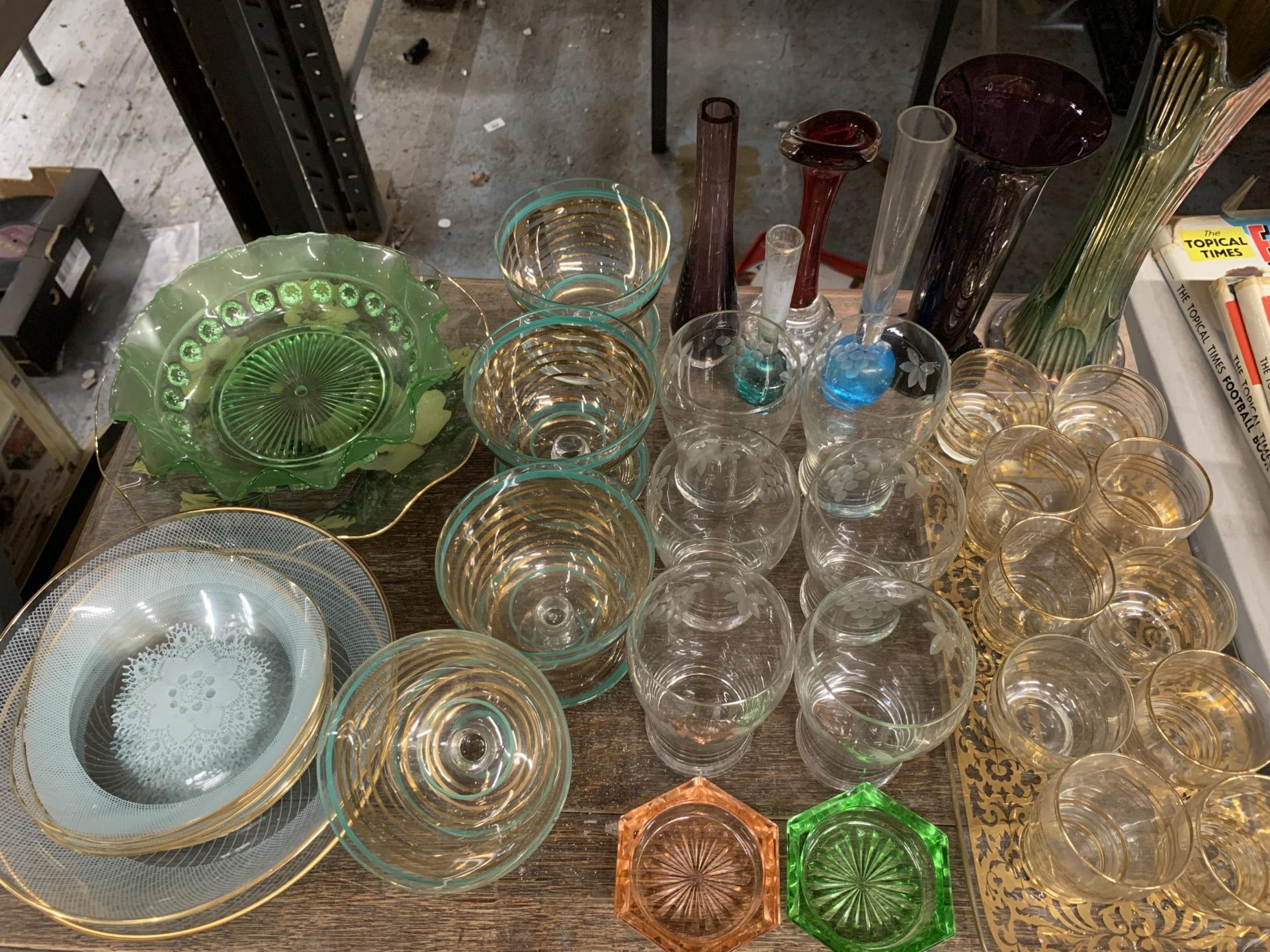 A COLLECTION OF GLASSWARE TO INCLUDE COLOURED GLASS VASES , DESSERT CUPS ETC