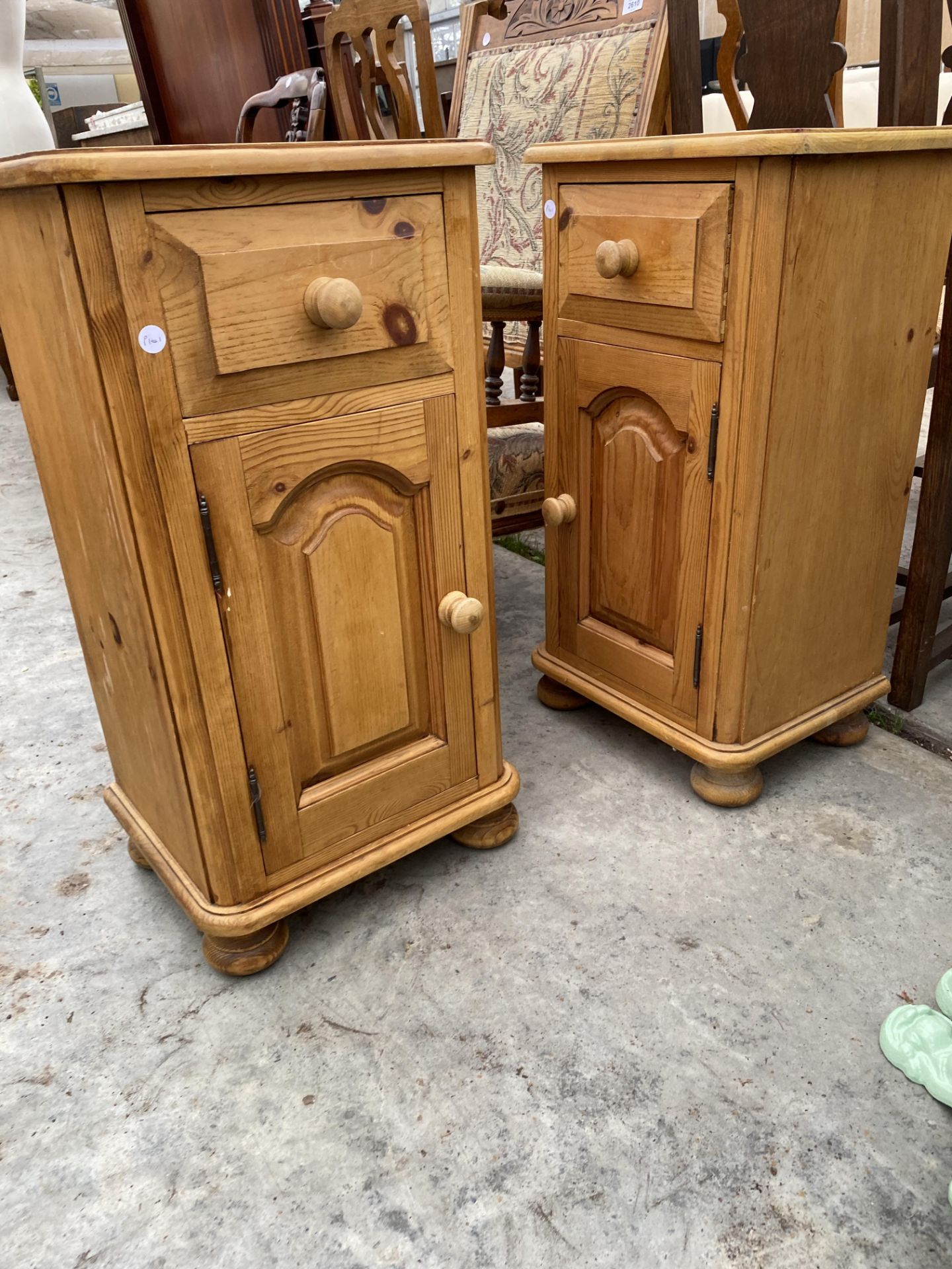 A PAIR OF VICTORIAN STYLE PINE BEDSIDE LOCKERS - Image 2 of 2