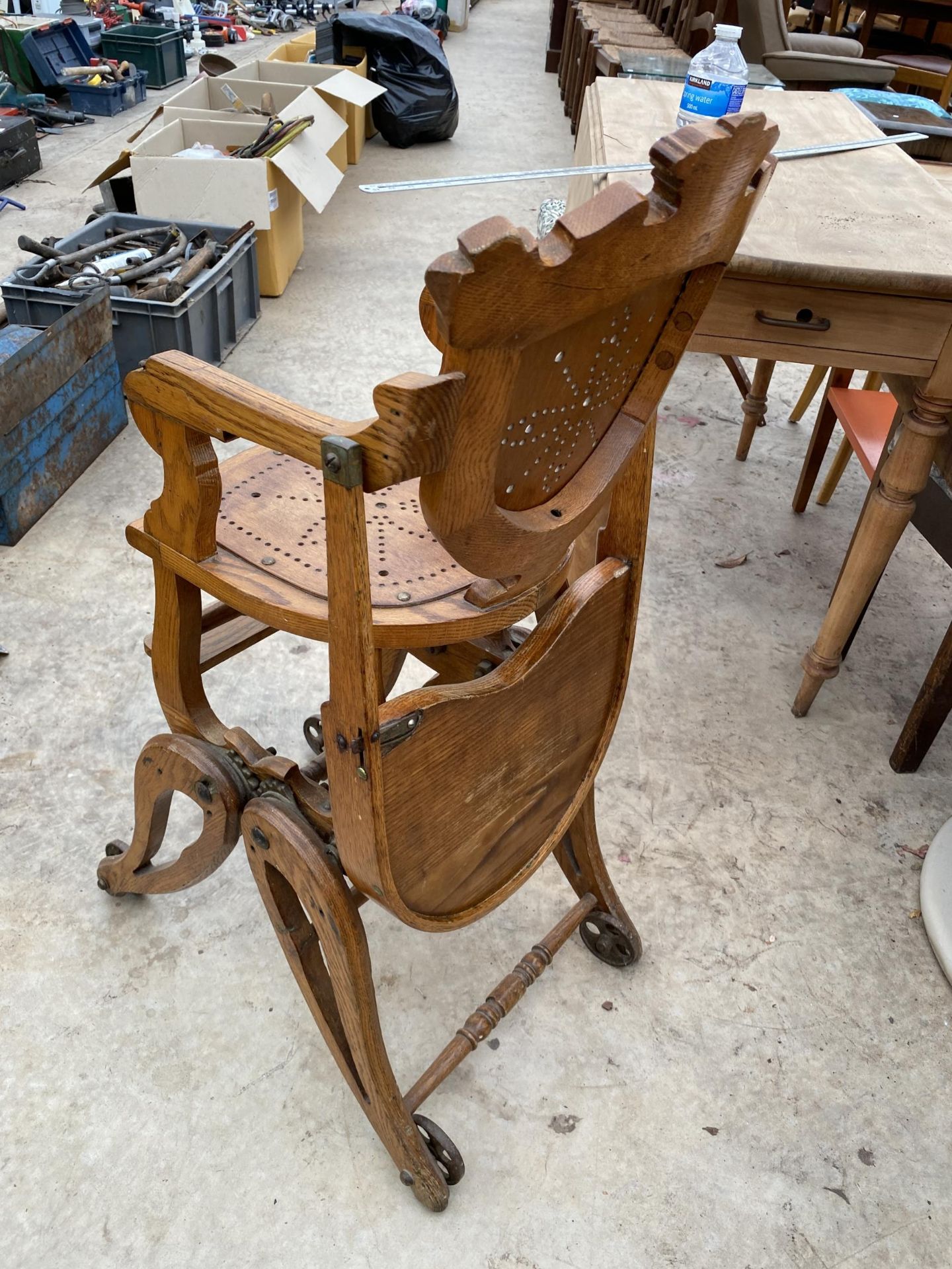 A LATE VICTORIAN OAK AND BENTWOOD METAMORPHIC CHILDS HIGH CHAIR - Image 4 of 5