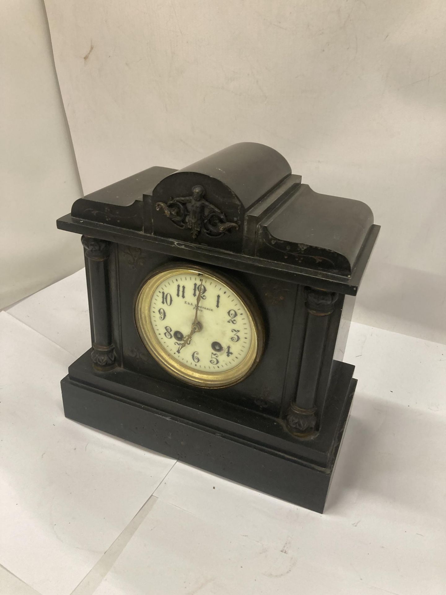 A VICTORIAN FRENCH E&A EUSTANCE, PARIS CHIMING MANTLE CLOCK