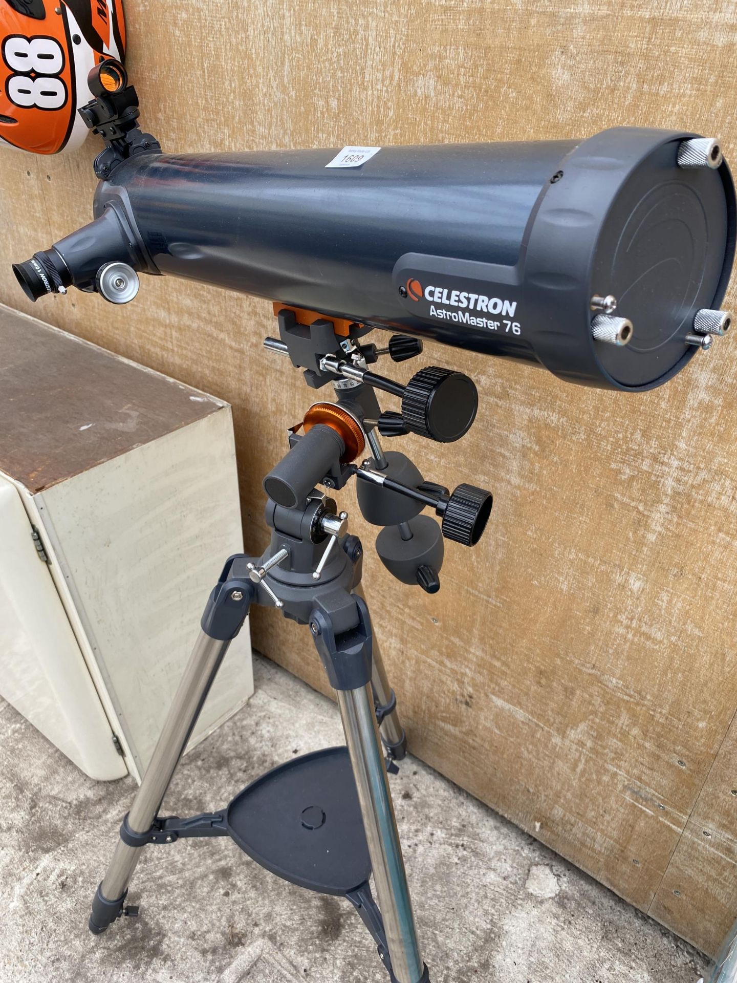 A CALESTRON ASTROMASTER 76 TELESCOPE WITH TRIPOD STAND - Image 2 of 7