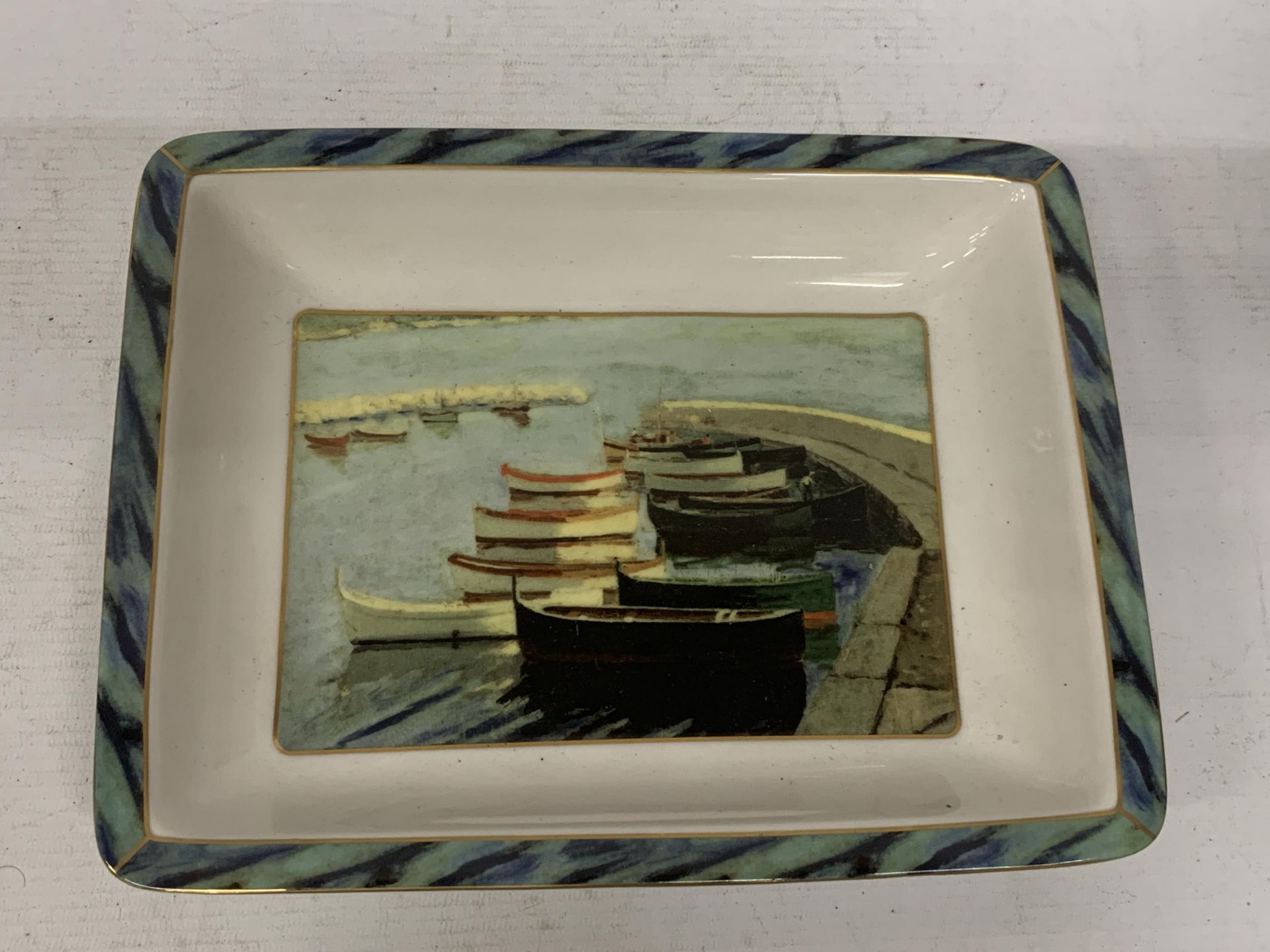 A BORDER FINE ARTS STUDIO PORCELAIN WINSTON CHURCHILL 'A STUDY OF BOATS' DISH