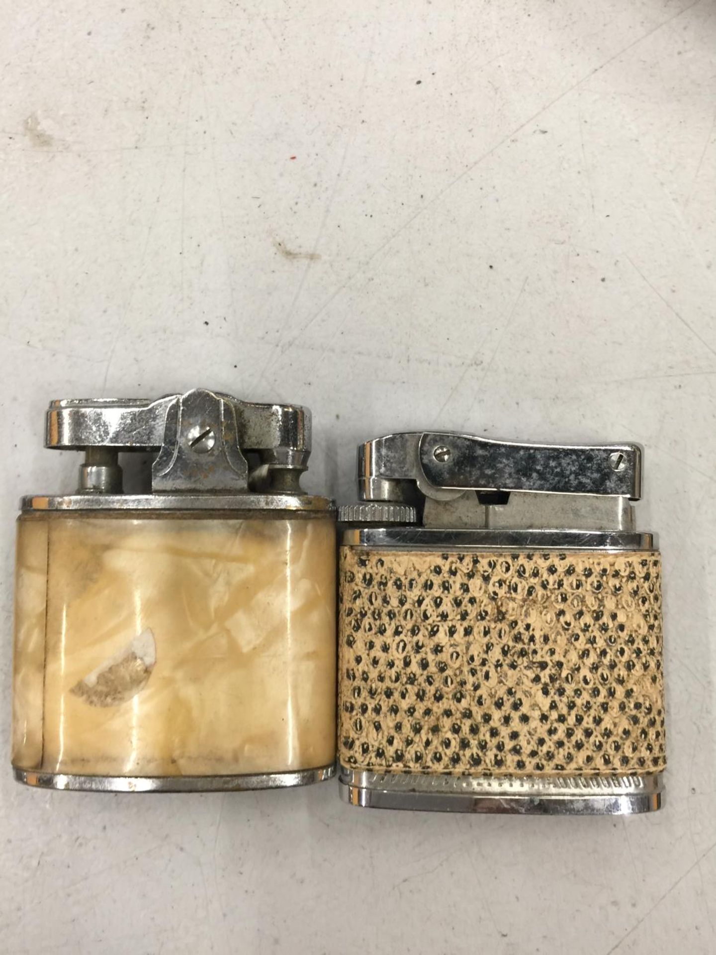 SIX VINTAGE RONSON LIGHTERS - Image 3 of 3