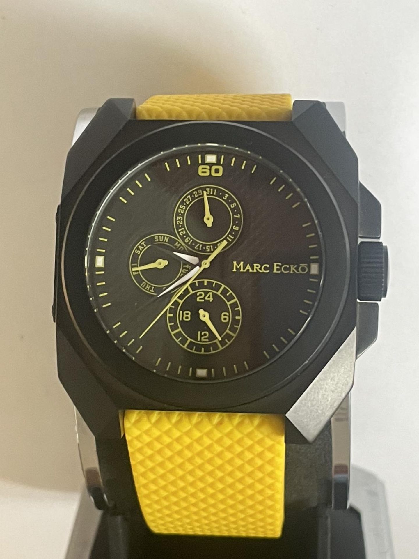 A MARC ECKO PASTIME WATCH (QUARTZ) MODEL E1359861 DAY DATE AS NEW WITH BOX SEEN IN WORKING ORDER BUT - Image 2 of 3