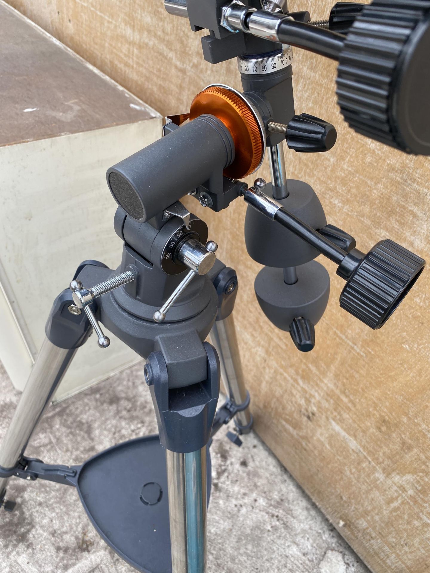 A CALESTRON ASTROMASTER 76 TELESCOPE WITH TRIPOD STAND - Image 3 of 7