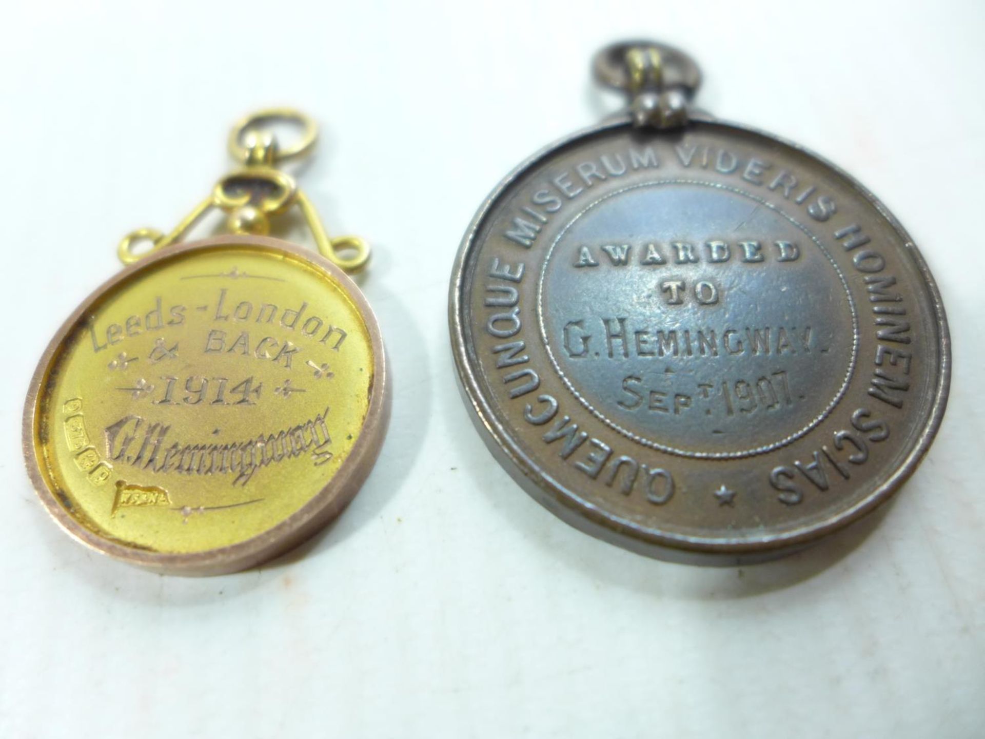 A 9CT ENAMEL AND GOLD YORK COUNTY MOTOR CYCLE CLUB MEDAL AWARDED TO G HEMINGWAY, THE REVERSE - Image 2 of 4
