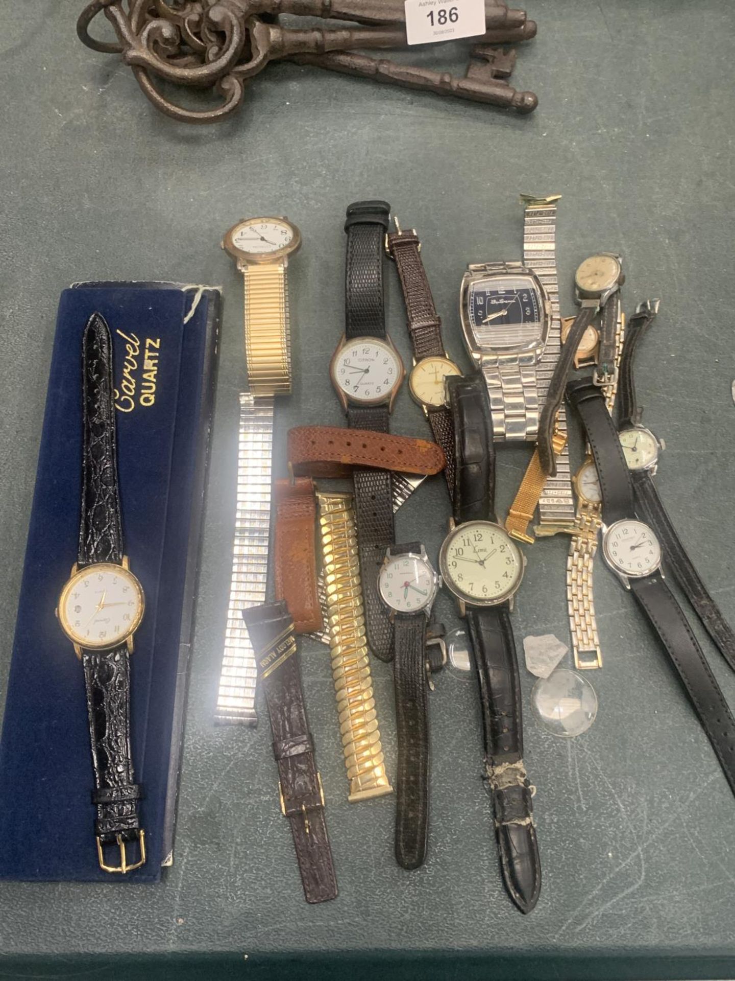 A QUANTITY OF WRISTWATCHES TO INCLUDE LIMIT, BEN SHERMAN, ETC