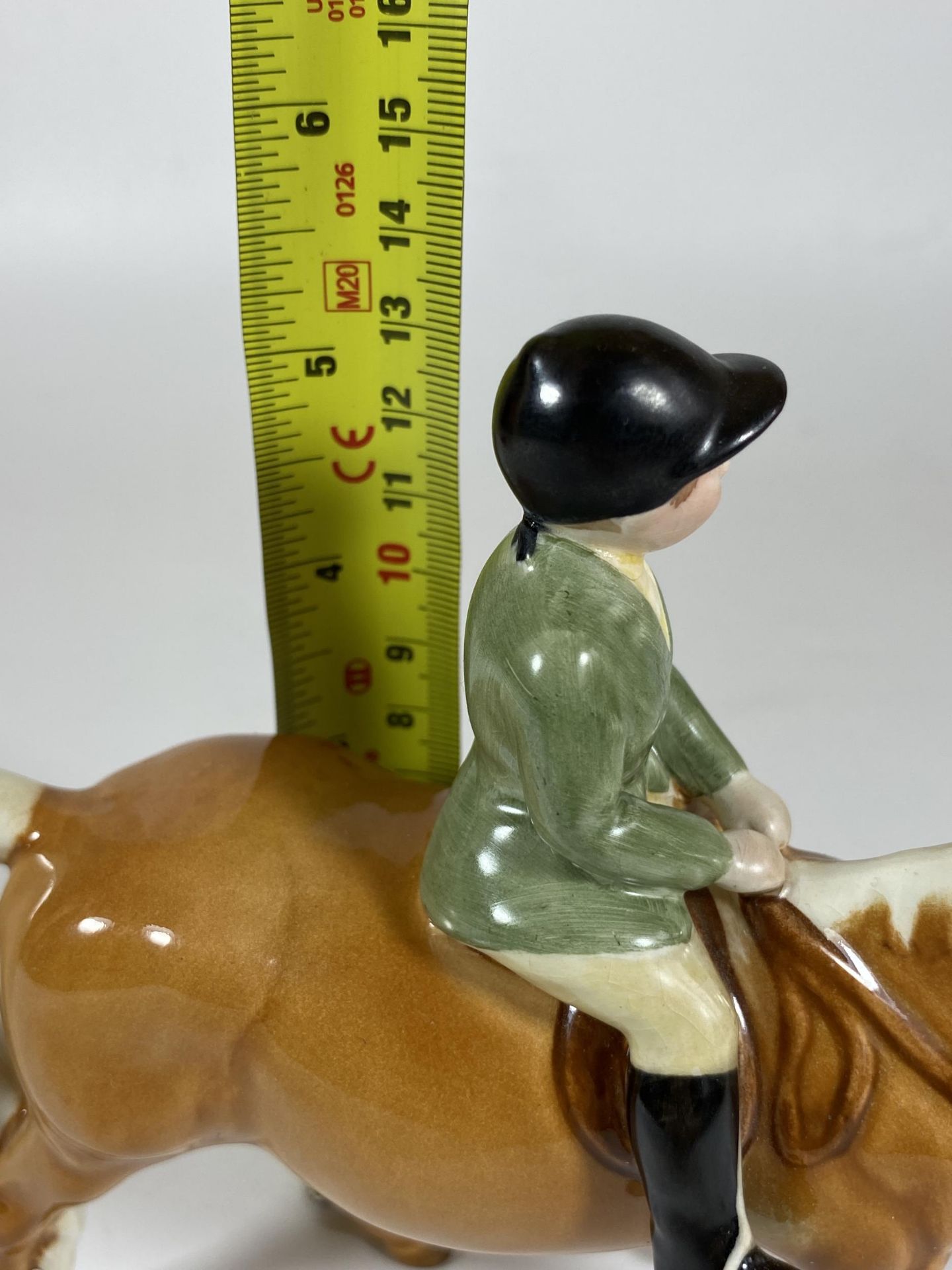 A BESWICK BOY ON PALOMINO PONY, MODEL NO. 1500, (HEAD RE-GLUED) ALSO FRONT LEG ALSO RE-GLUED - Image 5 of 5