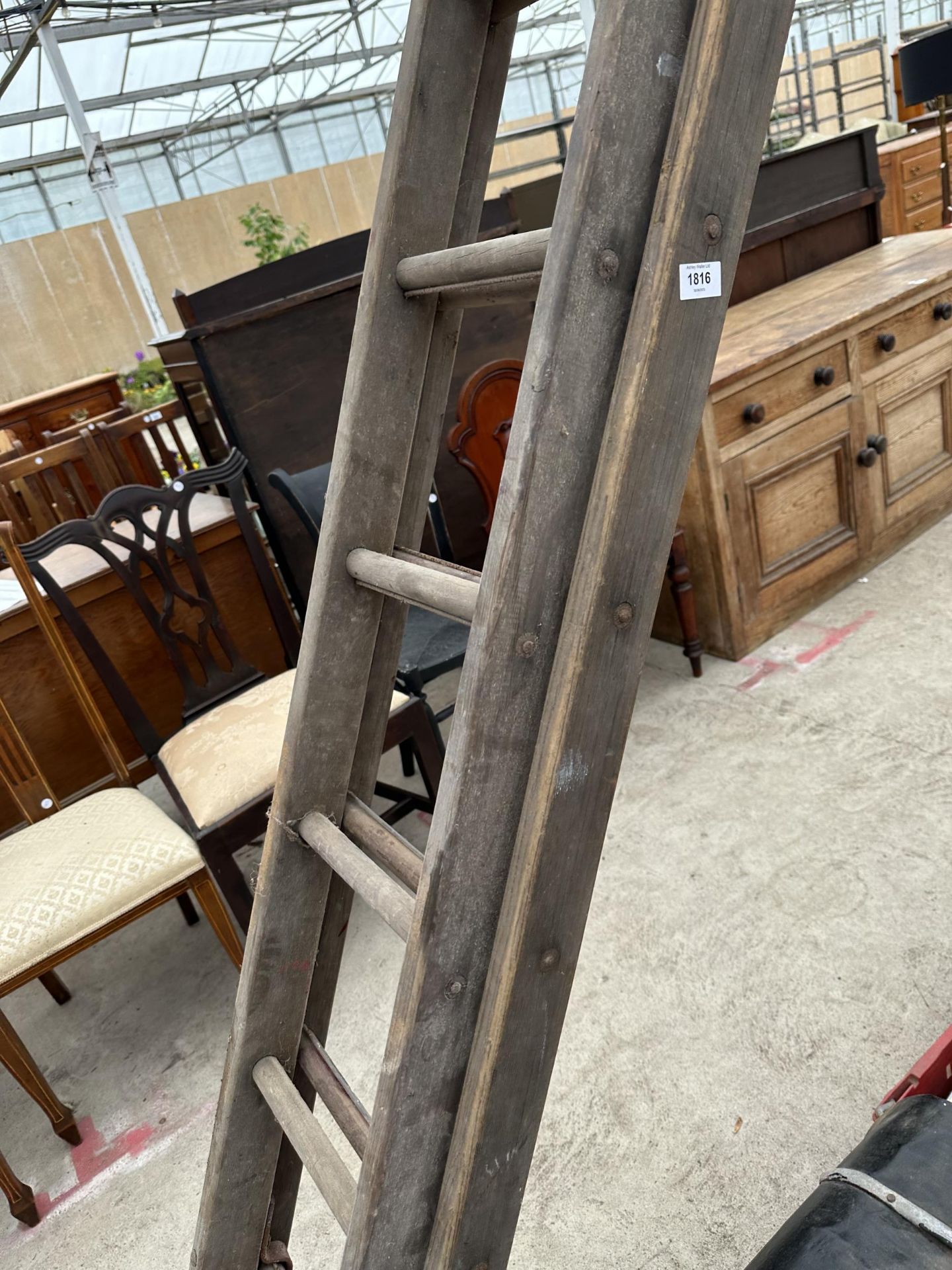 A VINTAGE TWO SECTION 16 RUNG WOODEN STEP LADDER - Image 2 of 2