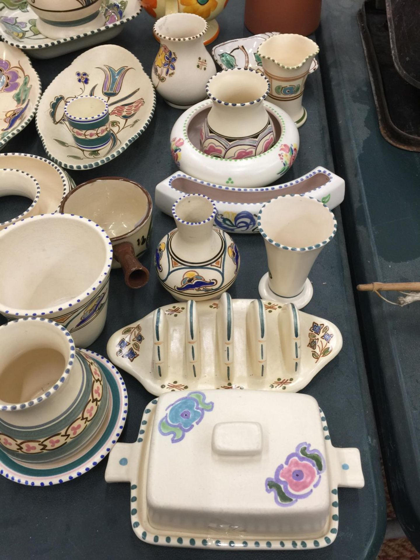 A COLLECTION OF HONITON DEVON POTTERY TO INCLUDE VASES, A TOAST RACK, BUTTER DISH, BOWLS, ETC, - Image 3 of 3