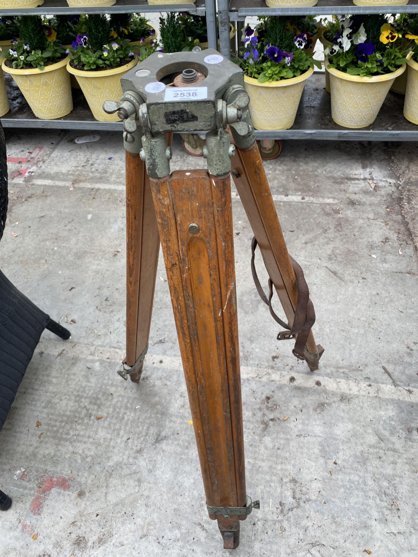 A SURVEYORS ADJUSTABLE TRIPOD