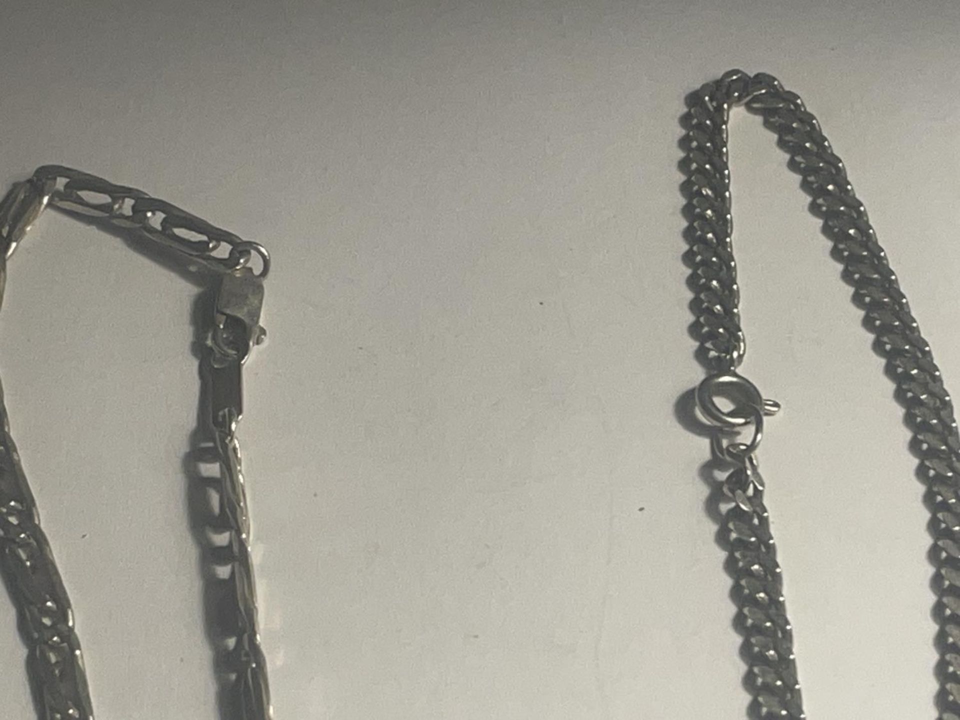 TWO SILVER NECKLACES - Image 4 of 4