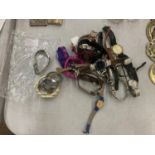 A QUANTITY OF WRISTWATCHES - SOME WORKING AT TIME OF CATALOGUING, NO WARRANTY GIVEN