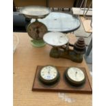 AN ASSORTMENT OF ITEMS TO INCLUDE TWO SETS OF VINTAGE SCALES AND A CLOCK