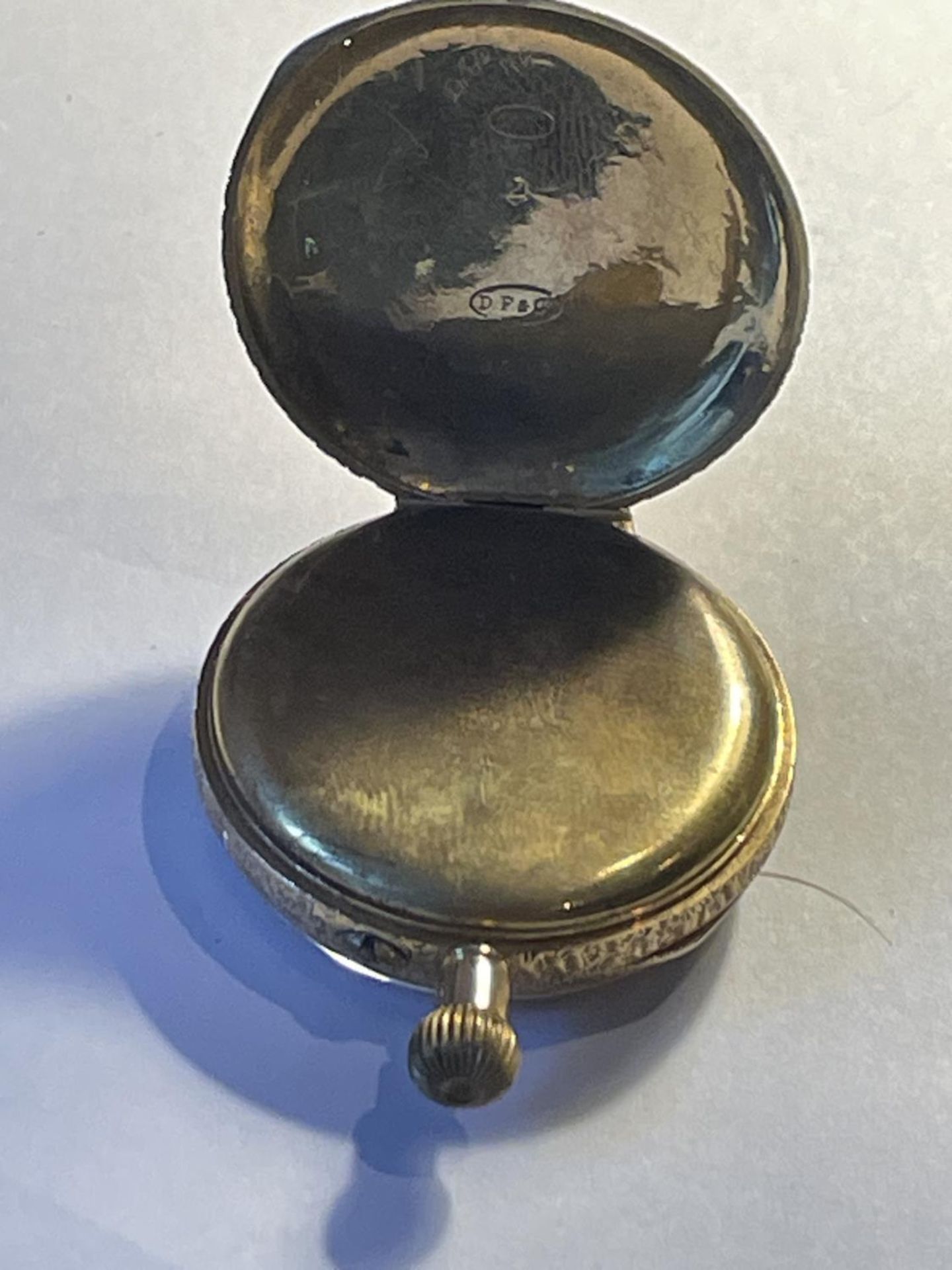 A 14CT GOLD LADIES OPEN FACED POCKET WATCH GROSS WEIGHT 32.37 GRAMS - Image 3 of 4