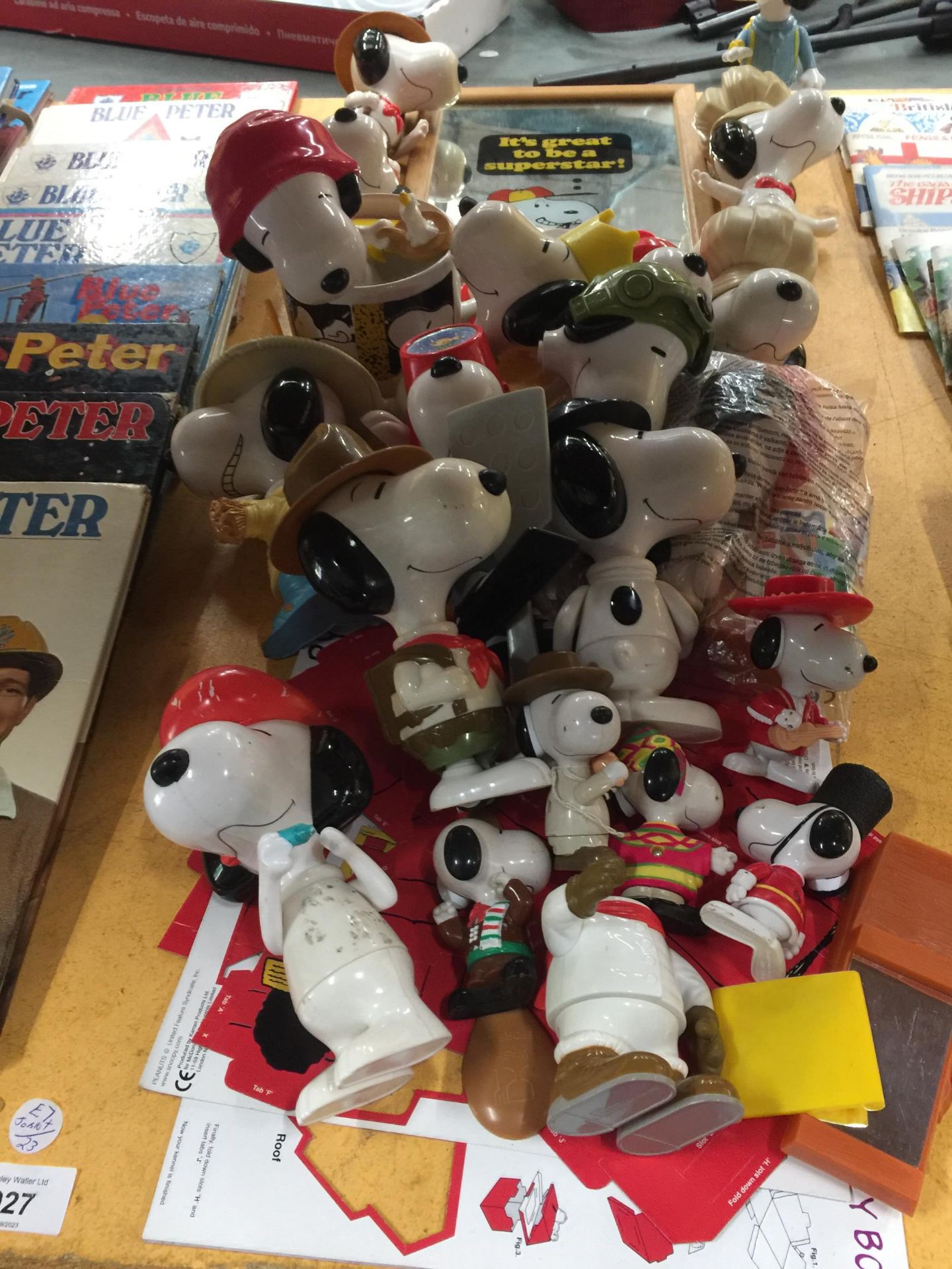 A COLLECTION OF SNOOPY TOYS, MIRROR ETC