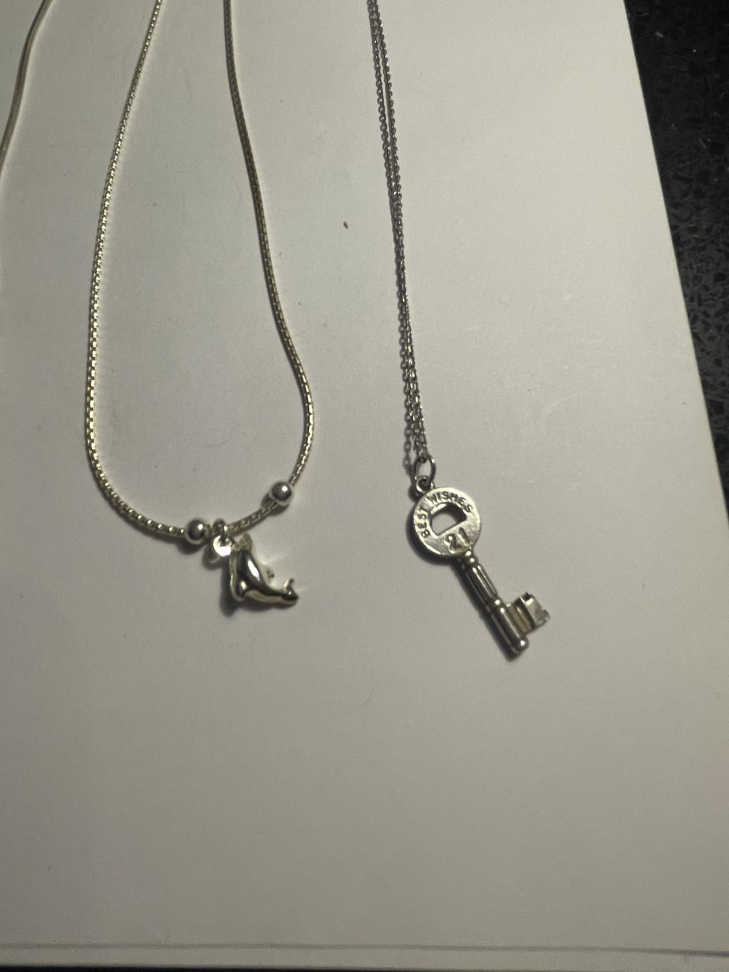 FOUR SILVER NECKLACES WITH PENDANTS - Image 3 of 4