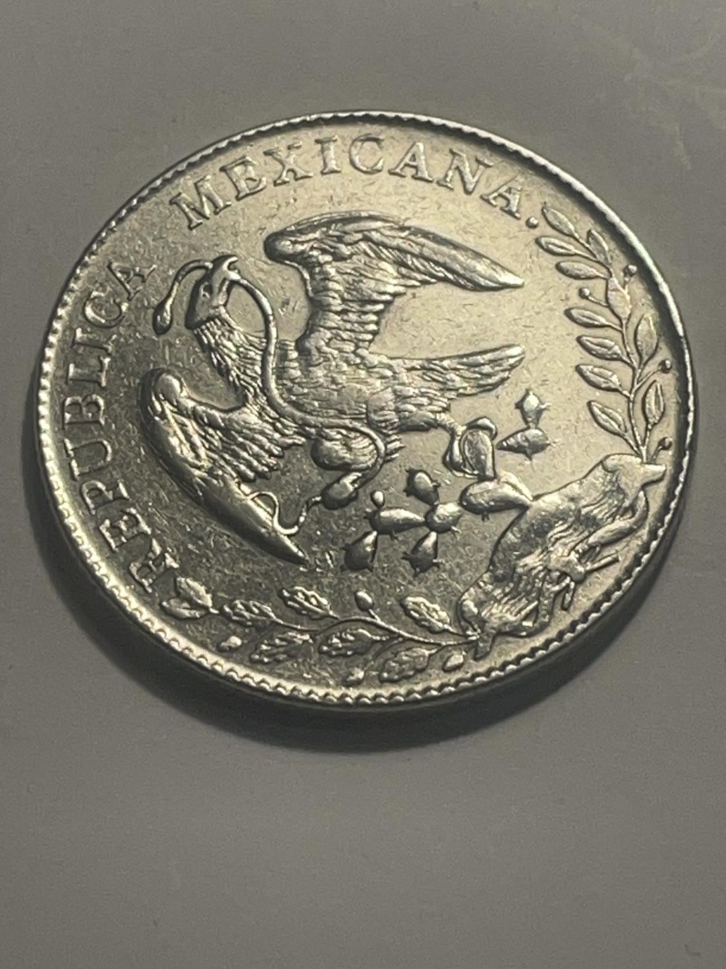 A MEXICAN 1894 SILVER COIN - Bild 2 aus 2