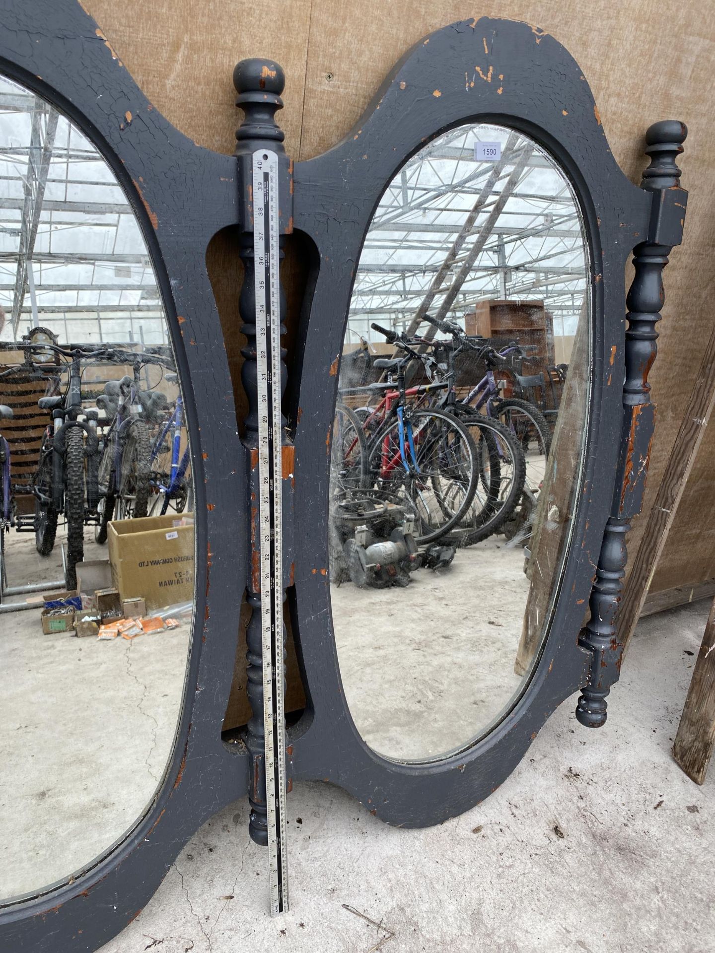 A VINTAGE WOODEN DOUBLE OVAL WALL MIRROR - Image 2 of 6