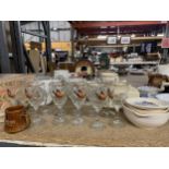 A MIXED GROUP OF CERAMICS AND GLASSWARE TO INCLUDE PHEASENT GLASSES, COMMEMORATIVE MUGS ETC