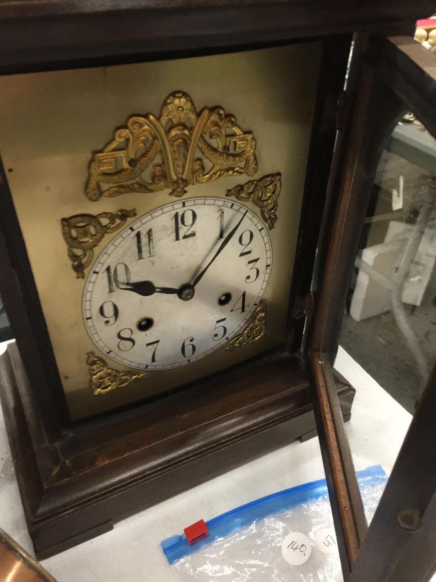 TWO VINTAGE MANTLE CLOCKS, ONE WITH NEWHAVEN MOVEMENT, THE OTHER WITH JUNGHANS MOVEMENT, BOTH WITH - Image 6 of 7