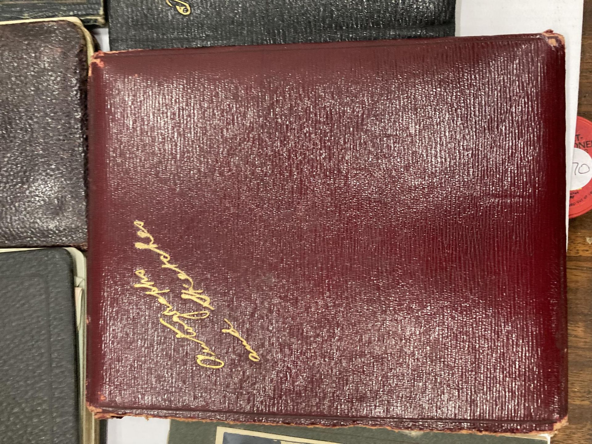 A LARGE COLLECTION OF VINTAGE LEATHER AUTOGRAPH BOOKS - Image 5 of 14