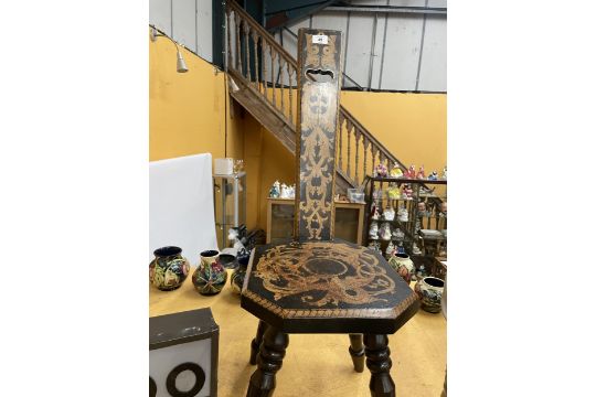 A WELSH SPINNERS INLAID CHAIR WITH TURNED SPINDLE LEGS - Image 3 of 3