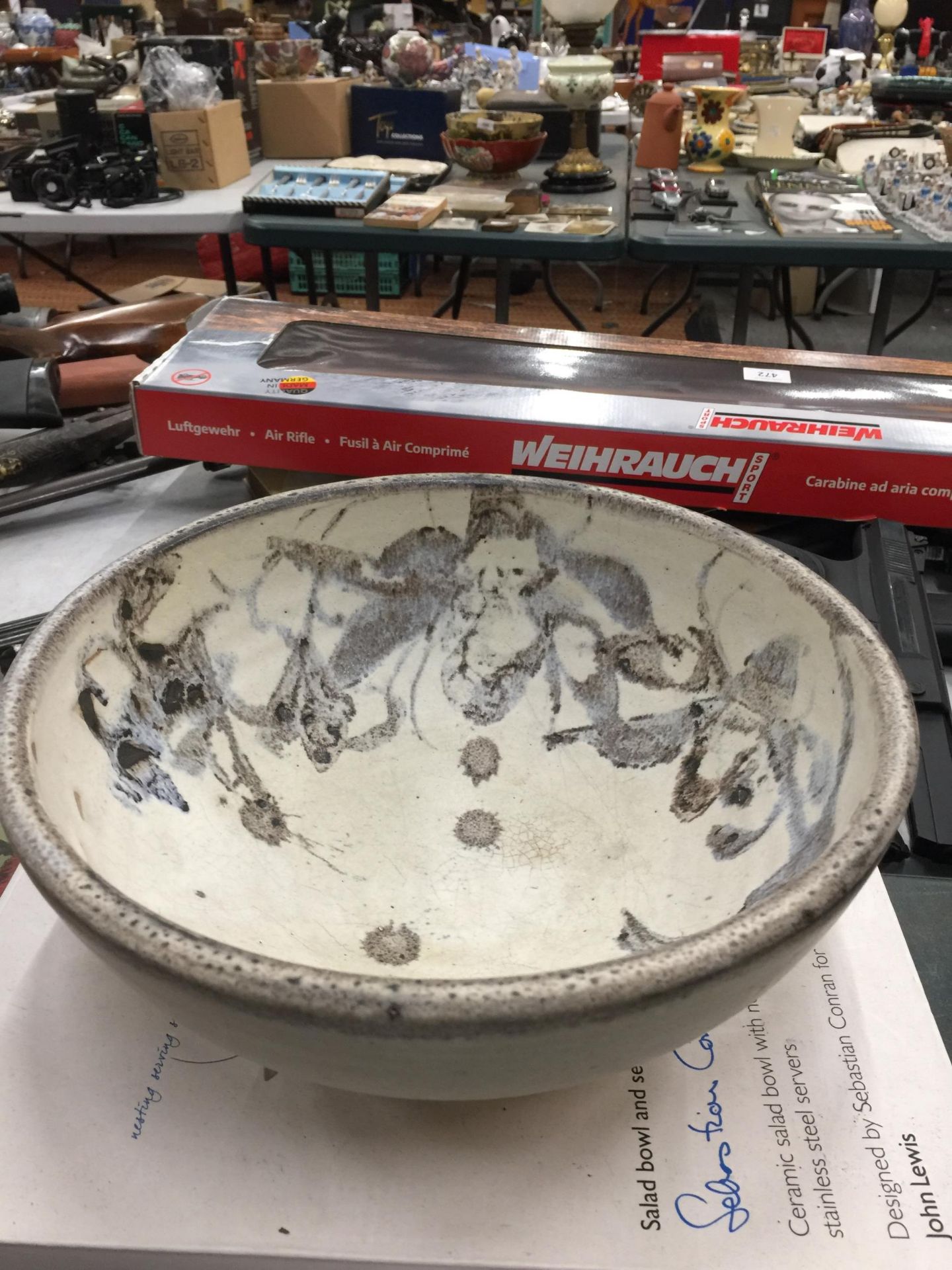 A JOHN LEWIS SALAD BOWL, CHRISTMAS TREE SERVING DISH AND A CHEESE SERVING ENSEMBLE - Image 2 of 5